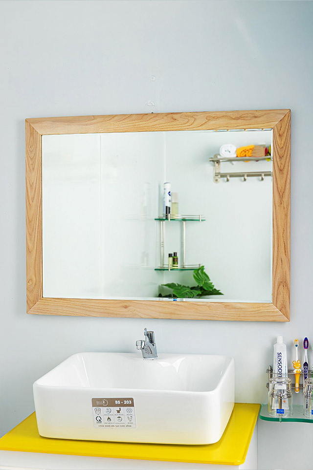 Gương phòng tắm khung gỗ sồi tự nhiên