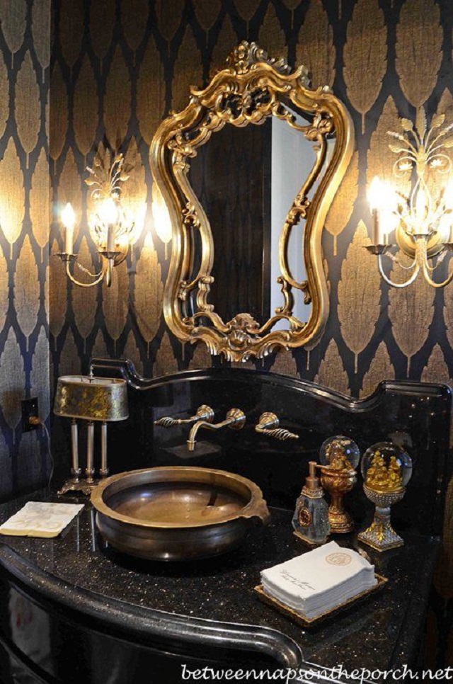 Bộ gương treo dùng cho nhà tắm phong cách tân cổ điển đồng nhất