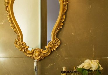 Top 15 mẫu gương phòng tắm tân cổ điển tinh tế, đẳng cấp