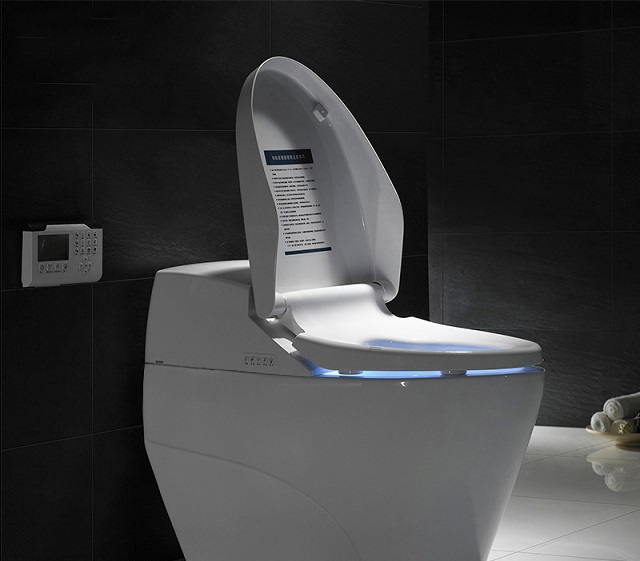 Những mẫu bồn cầu thông minh phù hợp với phong cách thiết kế phòng tắm hiện đại